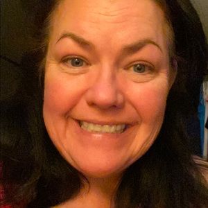 Meet your Posher, Shelly